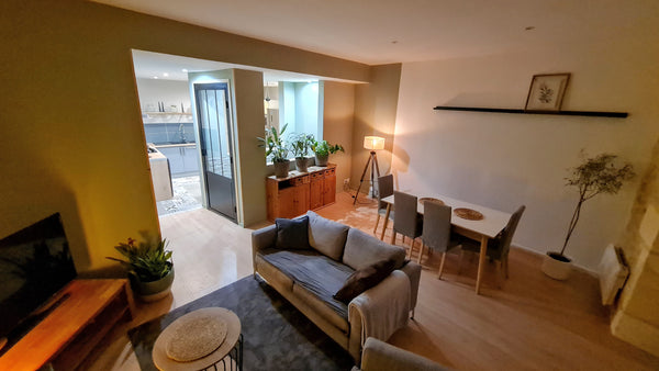 Sur la commune de Carbon-Blanc à 10 min de Bordeaux , en cœur de centre ville, l  Loft 70m2 proche Bordeaux Entire loft vacation rental 703302773123513780