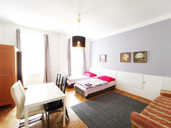 PLEASE READ<br />Classical Viennese Old Building - Budget Apartment!<br /> <br / Vienna, Austria Next to Shopping street - 2 rooms Entire rental unit vacation rental 24586110