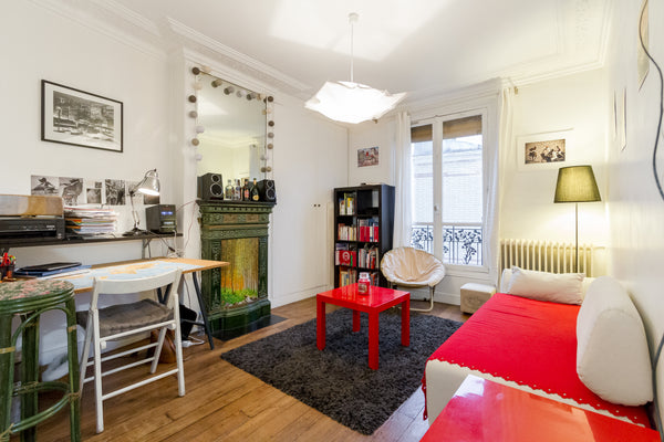 You are welcome in my lovely parisian-style apartment. I would be glad to help y Paris, France Charming&cosy flat in central Paris Entire rental unit vacation rental 4861540