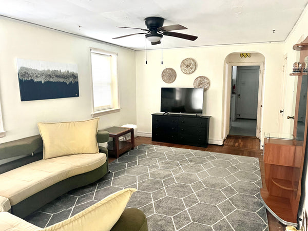 Private 1st floor apartment with a private entrance. No shared space. Centrally  New York, United States Townhouse in Brooklyn · ★4.74 · 1 bedroom · 2 beds · 1 bath Entire townhouse vacation rental 676709338551896783