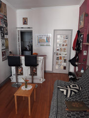 T1 douillet 25m2 composé d'un canapé-lit 2 places, d'un bar et d'un bureau. Kitc Lyon, France Studio dans quartier branché proche de tout! Entire rental unit vacation rental 50040563