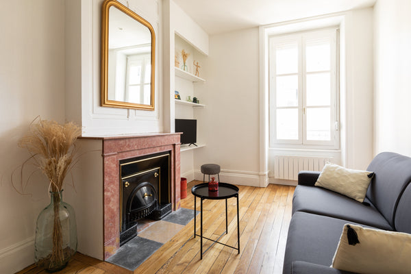 Dify Enjoy is a restored apartment with lots of qualities, large bright living r Lyon, France Dify Enjoy - Part Dieu Entire rental unit vacation rental 696980053274994499