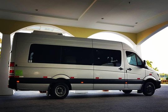 Executive Van Transfer for up to 15 people Costa de Sauípe Private  Private Tours and Travel Guide America Bahia CITY Salvador da Bahia Destination Tour