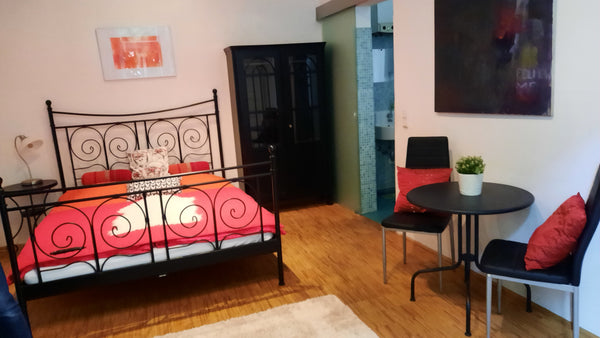 Ich biete Ihnen eine Ferienwohnungen / ein Appartement in verkehrsgünstiger Lage Vienna, Austria Mitten im Dritten 