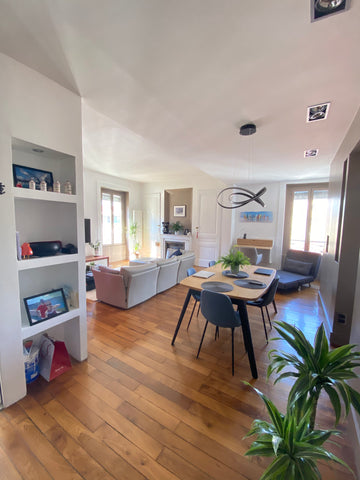 Appartement de 60m² au dernier étage, entièrement rénové et tout équipé :<br />- Lyon, France T2 Standing, vue Fourvière, proche quais du Rhône Entire rental unit vacation rental 44725720