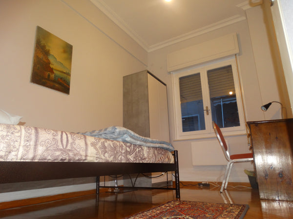 Nice room in a newly renovated appartment.<br /><br /><b>The space</b><br />Very Graz, Styria, Austria Nettes Zimmer Private room in rental unit vacation rental 560070645134978455
