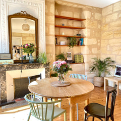 En plein coeur du quartier Saint Michel à Bordeaux, notre appartement est un pet Bordeaux, France Charmant appartement en pierre lumineux St Michel Entire rental unit vacation rental 50637841