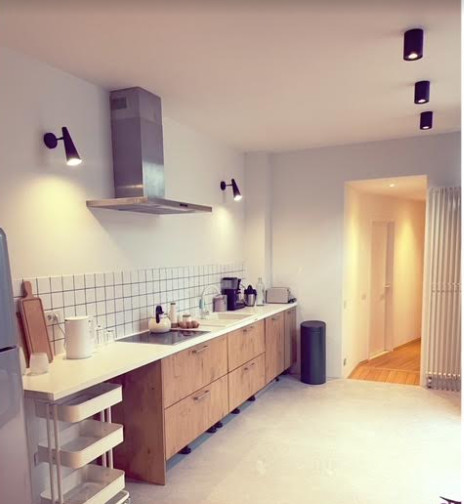 Lichtrijk, rustig appartement in Berchem met gezellige patio, uitstekende WIFI,  Antwerp, Belgium Mooie loft met patio Entire loft vacation rental 556213101325830646