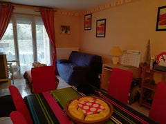 Décor moderne, familiale. Ambiance tranquille, commerces vivantes à proximité.<b Villeurbanne, France Magnifique appart. avec terrasse, jardin LYON 6ème Entire condo vacation rental 34193648