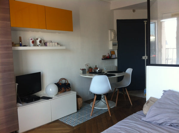 Petit studio tout équipé dans une rue très calme entre la place de la République Paris, France Studio Canal St. Martin Entire rental unit vacation rental 12803162