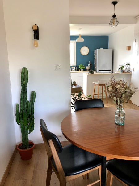 Nous mettons à votre disposition une chambre privée moderne, située dans un appa Lyon, France Chambre dans appartement moderne de la CroixRousse Private room in condo vacation rental 39980471