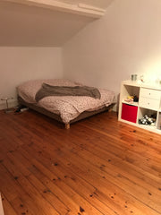 Chambre située au 2ème étage de notre maison avec jardin au coeur du quartier Po Lyon, France Chambre dans maison au coeur de Lyon 5ème Private room in home vacation rental 21613311