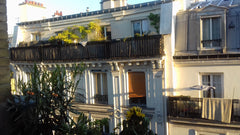 Joli appartement au pied de Montmartre et du métro 12 et 4.  C'est un  3 pièces  Paris, France joli 3 pièces au pied de montmartre Entire rental unit vacation rental 2780950