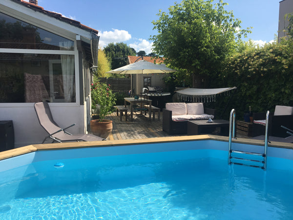 Ce logement paisible et bien situé offre un séjour détente pour toute la famille  Maison charme avec piscine Entire home vacation rental 50947969