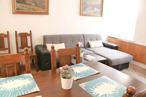 Easy and budget type of accommodation in top location. Spacious, a bit elder apa Prague, Czechia 3 Bedroom Old Town Square, TOP LOCATION! Entire rental unit vacation rental 6761968