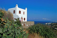 This high-ceiling villa consists of a cathedral-like living room, dining room wi United States 3 bedroom villa near Mykonos Town, facing the sea Cycladic home vacation rental 3881649