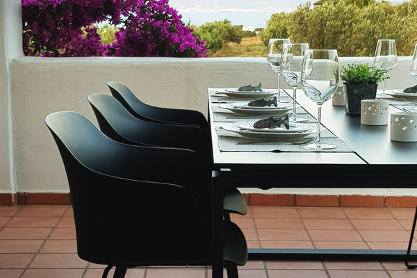 Villa Thalassa is a Private Villa with 3 bedrooms, 3 bathrooms ensuite located i Paros, Greece Villa Thalassa Entire villa vacation rental 6073387