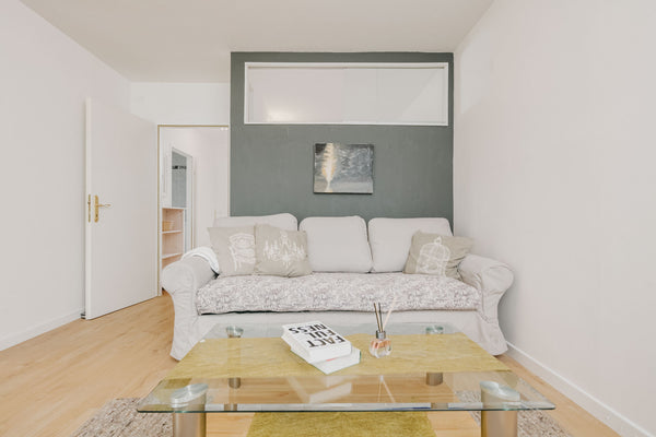 Cozy & Quiet flat at MISCHEK TOWER, 1 min. walking to UNO City / VIC, Austria Ce Vienna, Austria Walk to UNO, Danube & Metro with stunning View ♥ Entire rental unit vacation rental 569349992914788298