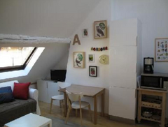 Je vous propose pour ces fêtes de fin d'année, un petit nid douillet sur les hau Biarritz, France Sur les hauteurs de Lyon Entire rental unit vacation rental 9648973