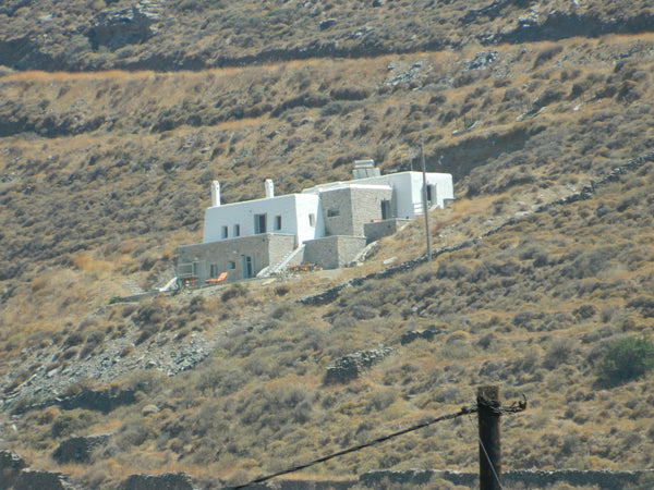 Hillside villa with breathtaking view of the crescent-shaped beach of fine sand  Kithnos, Greece Δανάη Entire villa vacation rental 13253764