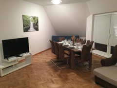 Located 2.2 km from Vienna City Hall, Vienna Kreuz Apartments offers accommodati Vienna, Austria Classy Lodging Vienna Entire rental unit vacation rental 30200208
