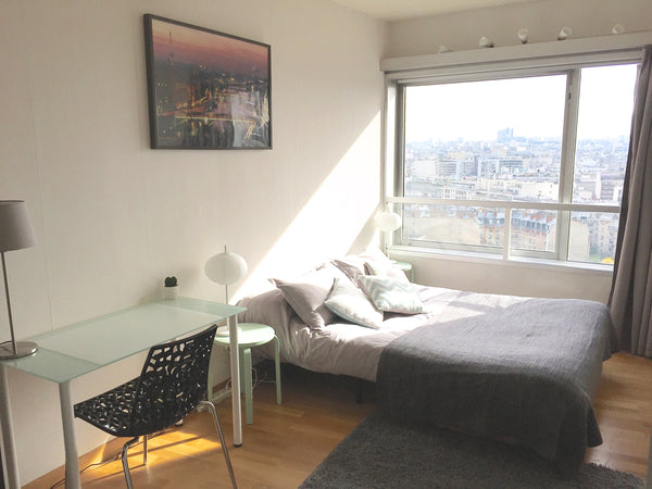 Chambre agréable, calme, lumineuse avec un grand lit double et confortable<br /> Paris, France Chambre Paris Seine a nice room near Eiffel Tower Private room in rental unit vacation rental 7069521