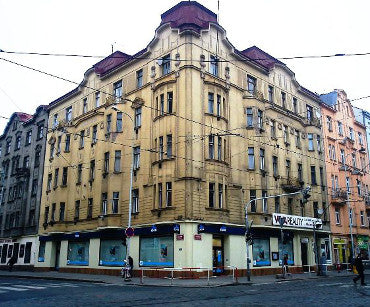 Come enjoy Prague  ! Located in a wonderful area of the city and close to the ci Cleveland, OH Flat nearby to City Center Private room in rental unit vacation rental 16551939