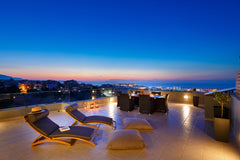Stelios Penthouse is a beautiful apartment located in the center of Rethymno tow  Penthouse,Close to all amenities,No car needed Entire rental unit vacation rental 25180347