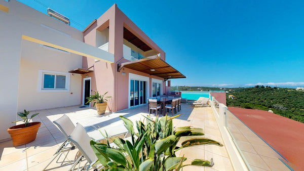 Independent luxury villa, 170 square meters which can accomodate up to 8 people. Chania, Greece Efie Luxury Seaview Villa, 1km From Stalos Beach Entire villa vacation rental 22898802