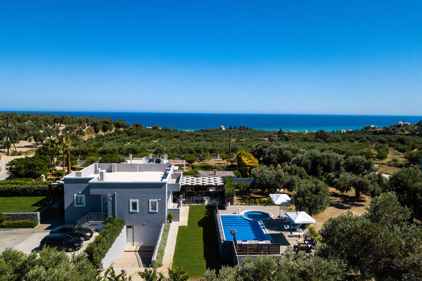 Villa Emily is a modern 130 sq. m. luxurious holiday villa which is located near Rethimnon, Greece Modern Villa Emily-Private Pool-BBQ Entire home vacation rental 23657654