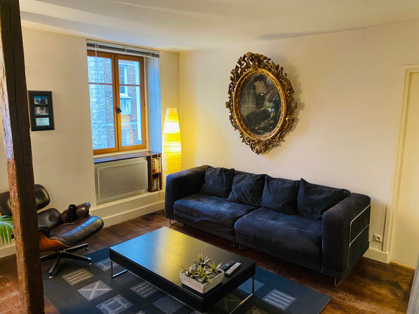 Enjoy an exceptional experience in this superb apartment ideal for a couple, clo Paris, France Un voyage au cœur de Saint-Germain-des-Prés Entire rental unit vacation rental 5629209