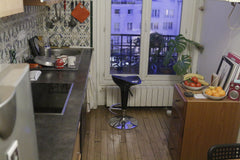 - Butte Montmartre à 15 min à pied, place de la République à 15 min<br />- À 5 m Réunion Chambre 4e etage Paris 18e Private room in rental unit vacation rental 12793651