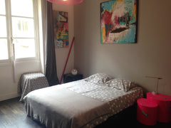 chambre propre claire calme, refaite récemment teinte neutre, grand lit conforta Lyon, France chambre proche parc Shared room in rental unit vacation rental 8574512