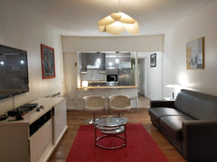 Gorgeous apartment, beautifully renovated with a very contemporary design atmosp Paris, France St  HONORE  LOUVRE Entire rental unit vacation rental 2821377