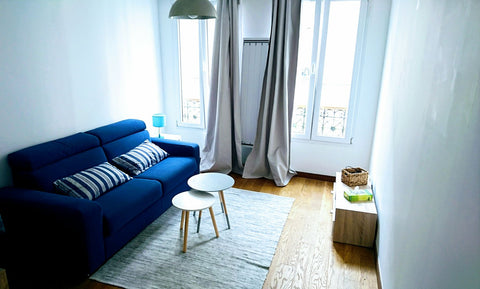 Bonjour,  je loue mon agréable studio de 25 m2 situé dans le quartier cosmopolit Paris, France Charmant studio traversant de 25m2 à Menilmontant! Entire rental unit vacation rental 21061567