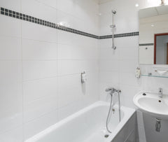 Trojlůžkový pokoj Economy.	Your room charge will be paid prior to your arrival.   Three Crowns Hotel, Triple Room Economy Room in boutique hotel vacation rental 43239119