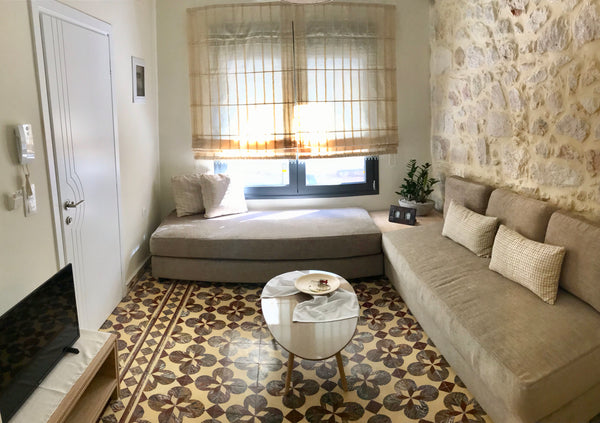 A magnificent house in the heart of Heraklion that would featured a vintage jewe Heraklion, Greece Vintage Apartment in Heraklion Center - En asti #1 Entire rental unit vacation rental 35560216
