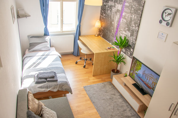 Big Sunny Room in the 10th district of Vienna is located near Keplerplatz(U1 met  Big Sunny Room near Wien Hauptbahnhof Private room in rental unit vacation rental 701285417044905278