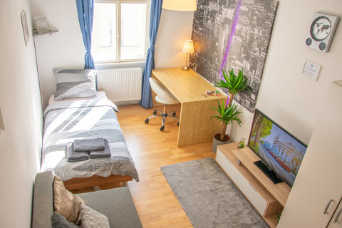 Big Sunny Room in the 10th district of Vienna is located near Keplerplatz(U1 met  Big Sunny Room near Wien Hauptbahnhof Private room in rental unit vacation rental 701285417044905278