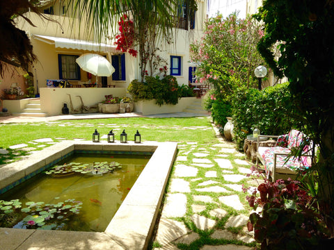 A small beach hideaway...<br />In a quiet neighbourhood next to the beach, just  Chania, Greece Beach Studio REVEKKA Platanias Entire condo vacation rental 3253809