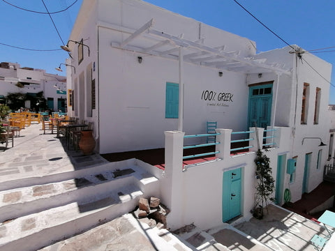 Amour is conveniently located in the famously picturesque Town Hall square at Ch Athens, Greece NEW ! SERIFIANS CHORA-AMOUR Entire rental unit vacation rental 44777632