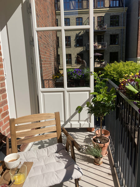 Stay in a beutiful historical building in an architects home<br /><br /><b>The s Copenhagen, Denmark Large balcony at an architects home Entire rental unit vacation rental 50395262