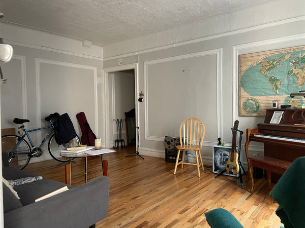 This stylish place to stay is perfect for group trips. New York, NY Rental unit in Brooklyn · ★3.75 · 2 bedrooms · 1 bed · 1 bath Entire rental unit vacation rental 23017281