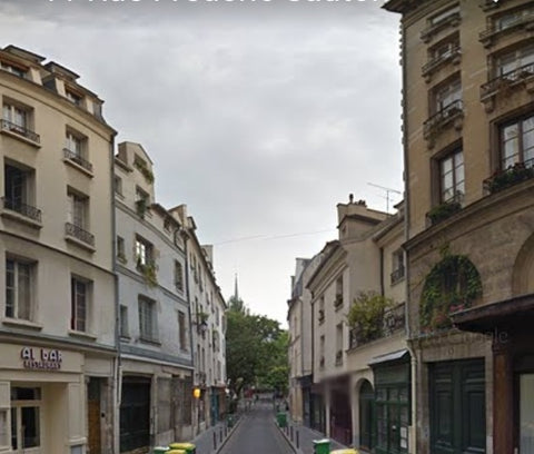 Best Parisian experience! Very cozy 22 m studio to experience the real Parisian  Paris, France Studio Central-Notre Dame/StMichel Entire rental unit vacation rental 10092756