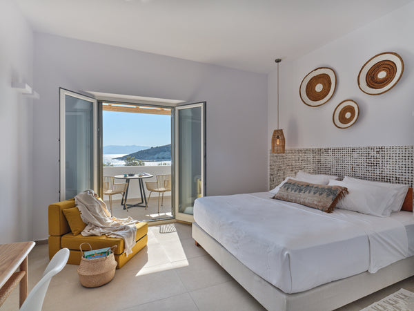 Scarlet seafront Villa is an elegant, spacious 2-storey house of  110sqm on the  Athens, Greece Scarlet beachfront villa Entire villa vacation rental 624483637473134077