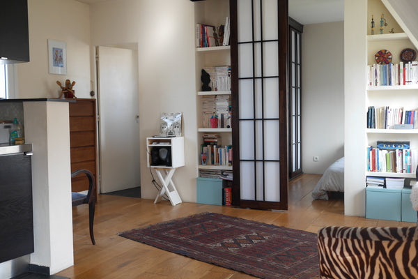 Possibilité d'accueillir deux adultes maximum avec enfants.<br />Appartement dan Paris, France Appartement Paris calme et lumineux, jolies vues ! Entire rental unit vacation rental 20303290