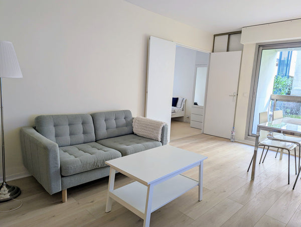 Beautifully located 1 bedroom apartment with all the amenities needed. <br />Loc Paris, France Rue Saint Dominique - 1 bedroom apartment Entire rental unit vacation rental 18488262