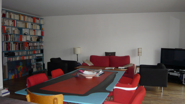 Located in a charming and central 