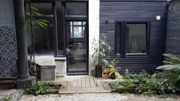Large apartment with garden terrace. Loft-like open space in turn-of-century hou Los Angeles, CA LOFT DUPLEX with TERRACE in LOUISE Entire rental unit vacation rental 820616