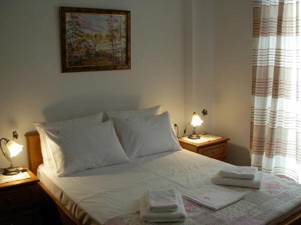 Α 55 sq.m. ground floor flat, very close to Agora (municipal market of Chania).  Chania, Greece Michele's central flat Entire rental unit vacation rental 35525658